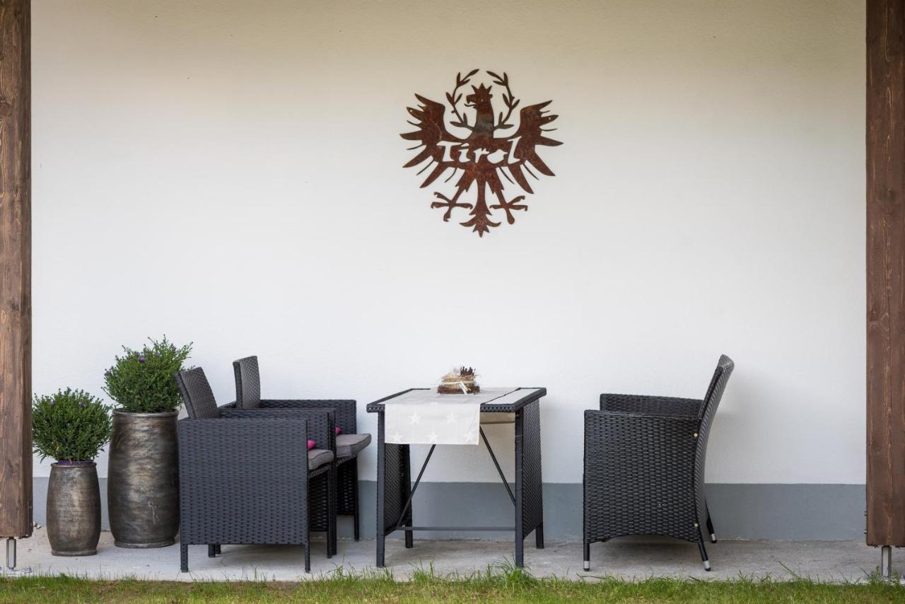 Ninas Residenzerl Appartement Kolsassberg Buitenkant foto